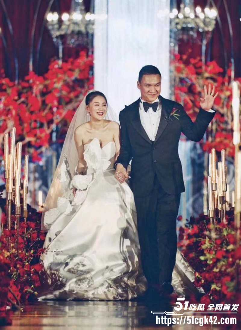 中国有嘻哈总导演车澈与乃万酒店开房08