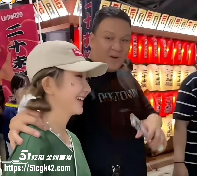中国有嘻哈总导演车澈与乃万酒店开房025