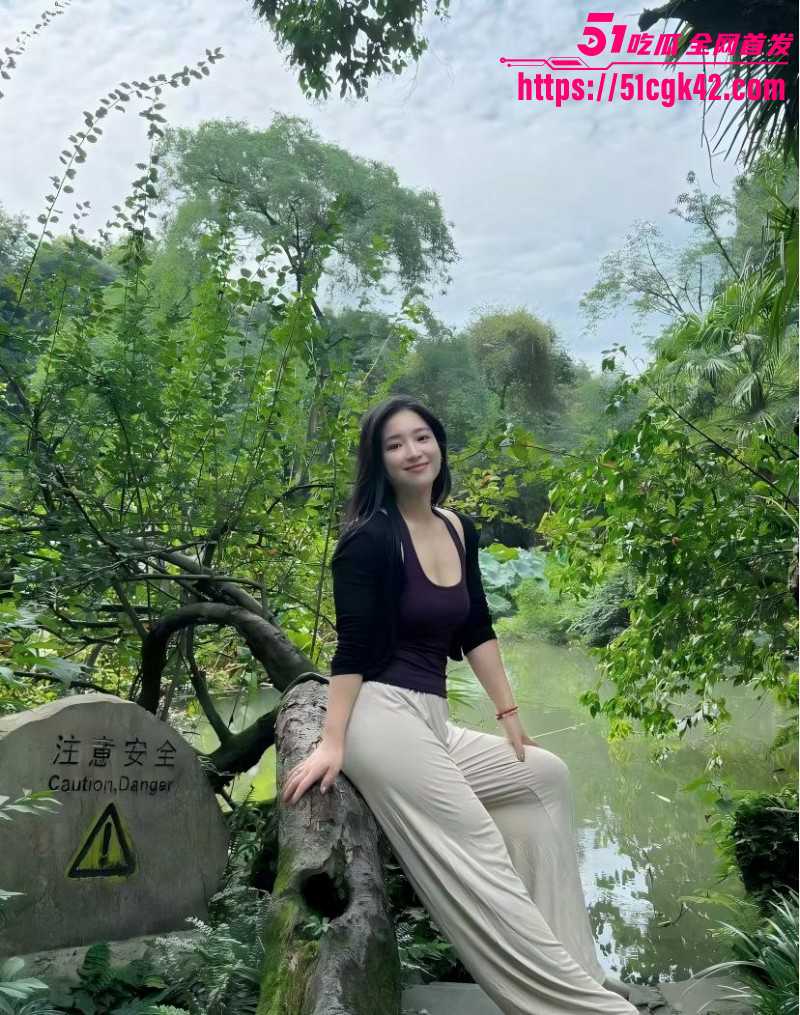大胸嫂子会喷水与嫂子野战被路人发现02