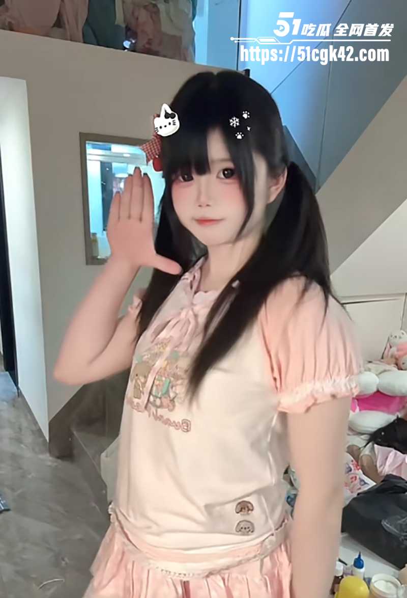 抖音萝莉系网红幸酱不雅视频流出 3 拷贝
