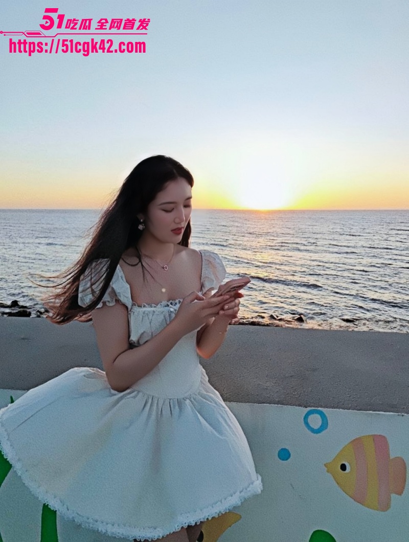 苏州母狗人妻 李沐 性爱视频曝光 被帽老公狂操嫩穴 骚浪呻吟高潮喷汁！