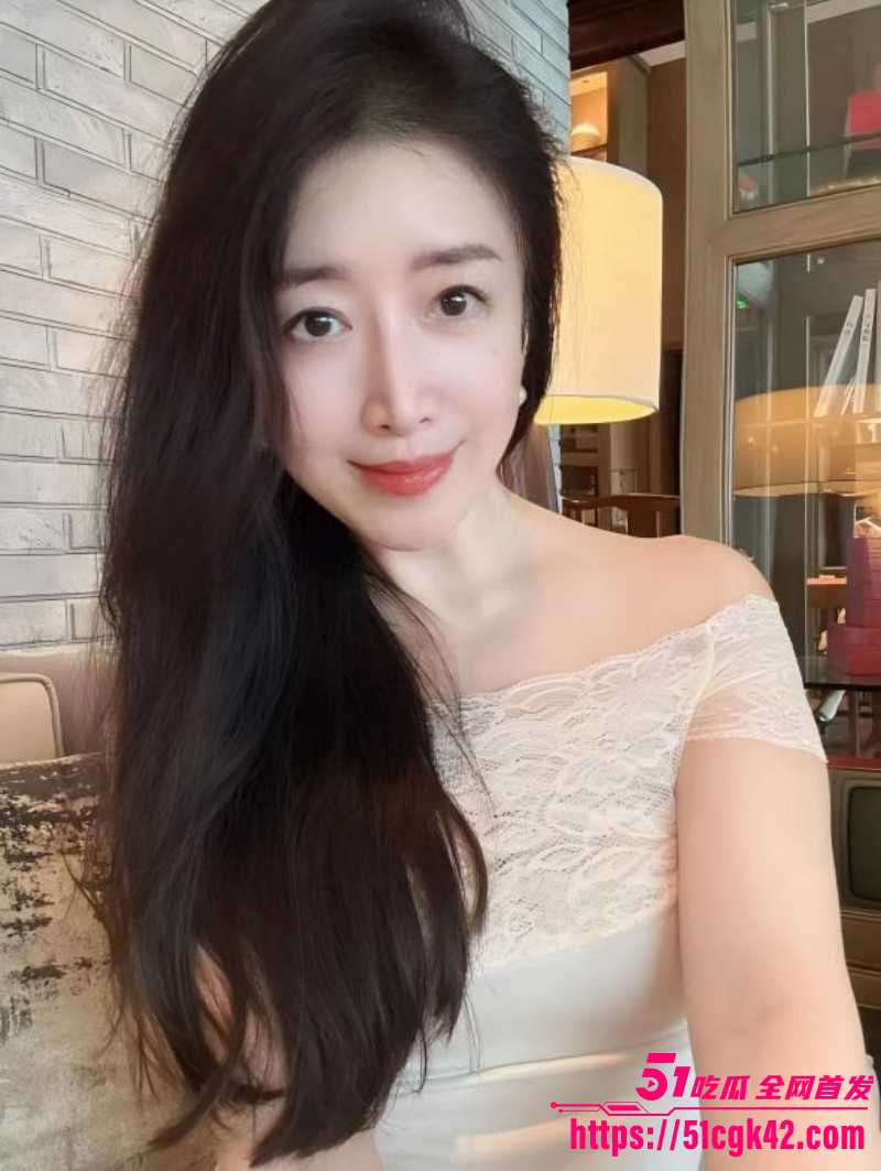 浙江宁波富婆 罗茵馨 背着老公带商K男模家中约炮 婴儿床上高撅蜜臀被后入暴操！
