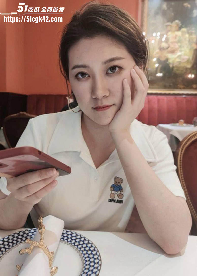 极品少妇调教私密流出 高颜值人妻成肉便器母狗 多体位无套爆操肆意玩弄！