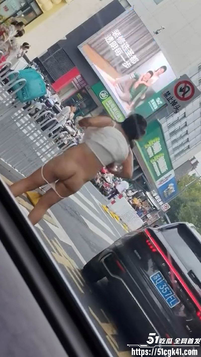衣裳街街头猎奇事件刷屏 6