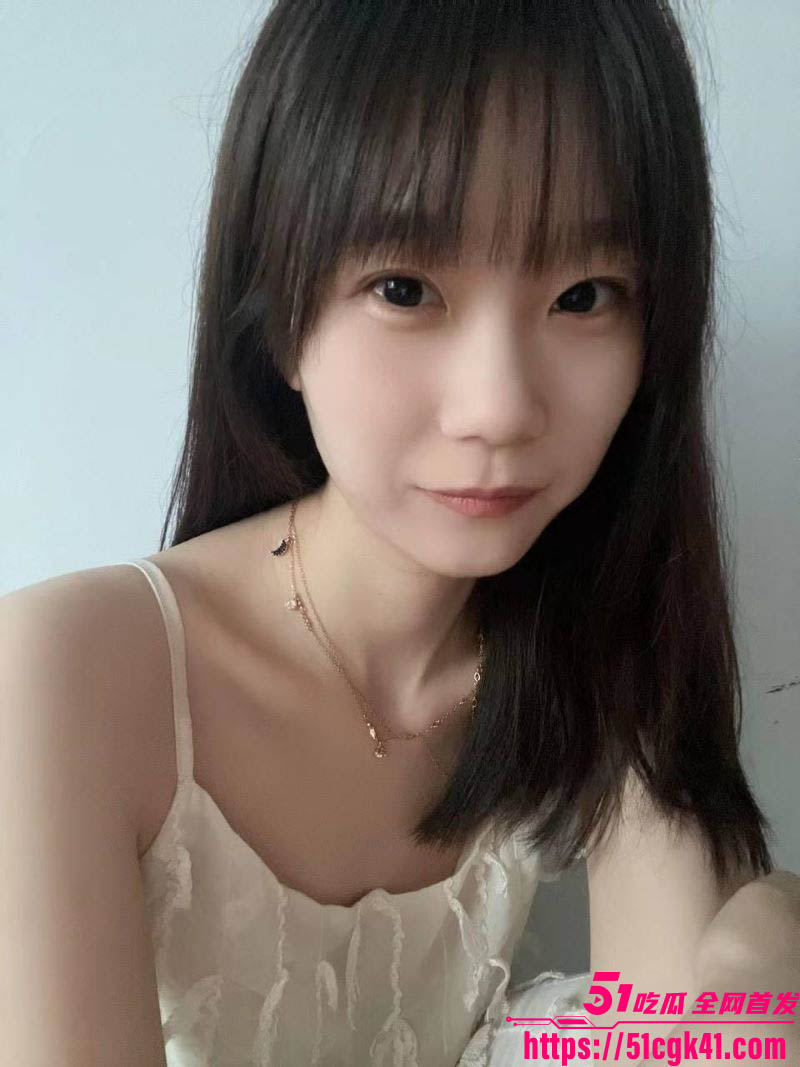 哈医大研究生 宦雅昕 劲爆泄密！背男友约炮3P口爆SM 聊天记录流出 淫荡母狗真面目曝光！