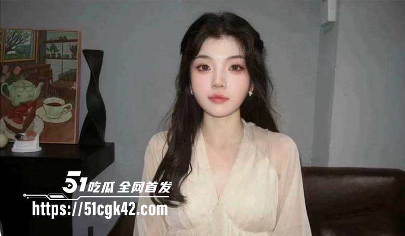 山东青岛异地恋出轨女私密视频4