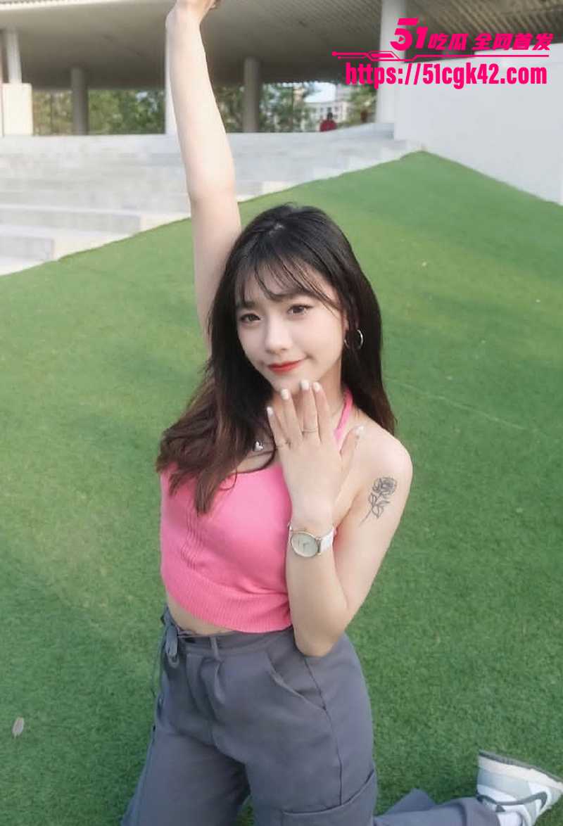 抖音网美黄小唐不雅视频流出 9 拷贝