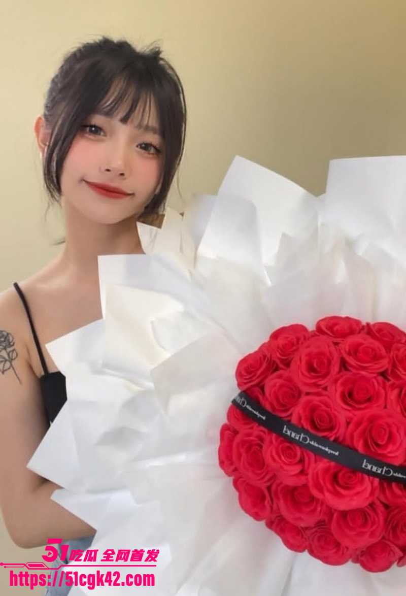 抖音网美黄小唐不雅视频流出 8 拷贝