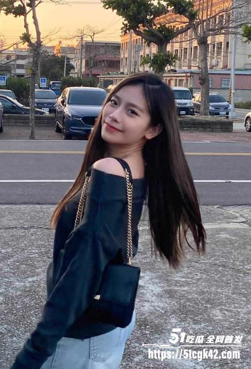 抖音网美黄小唐不雅视频流出 3 拷贝