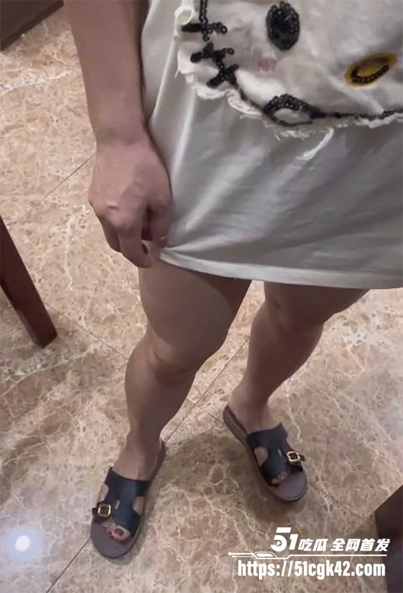 51原创之乱伦性感小姨 2 拷贝