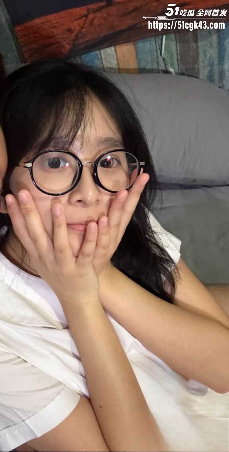 大一反差清纯学妹性爱视频04