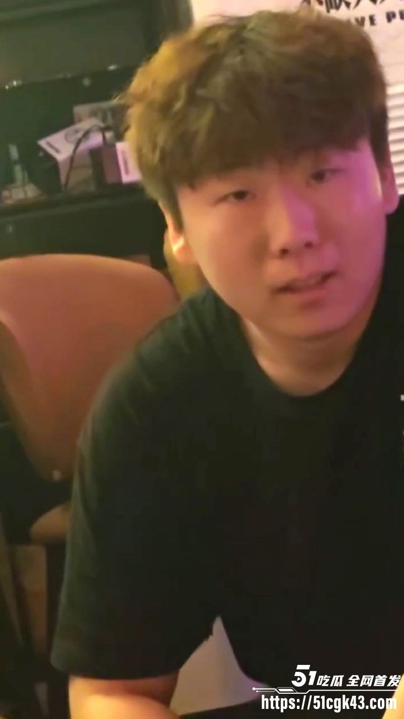 天津浩南酒吧精神小妹被捡尸轮奸 2