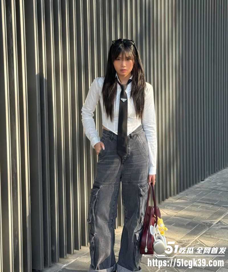 邓紫棋男友魏骏杰出轨林芊莹022