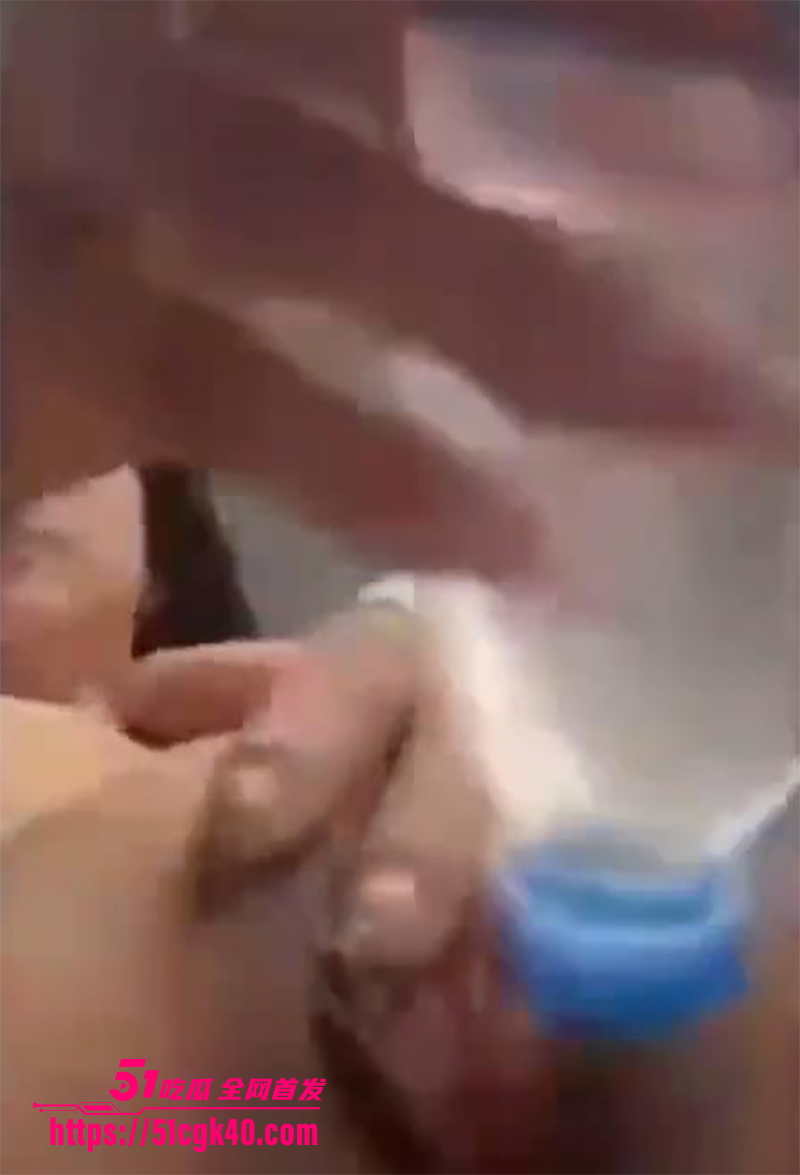 网红马宝贝矿泉水瓶 5 拷贝