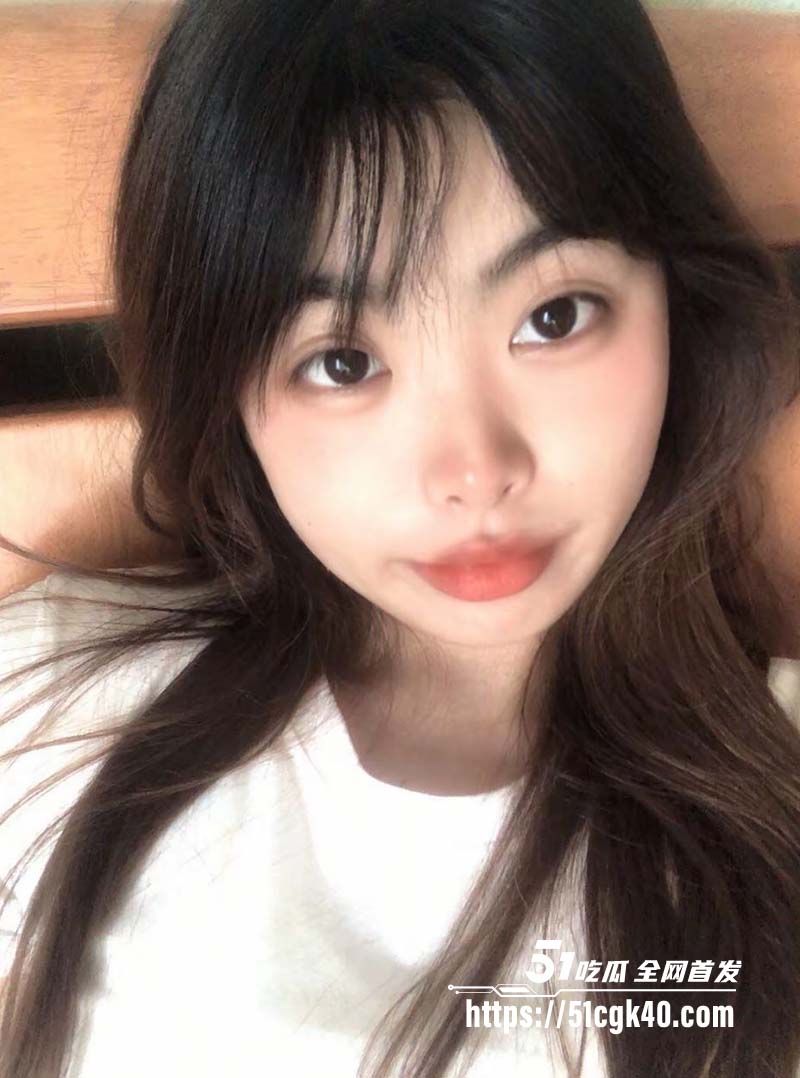 河南理工大学无毛嫩妹 邵雨薇 和男友偷吃禁果 平日里的文静女神到床上难掩淫荡的一面
