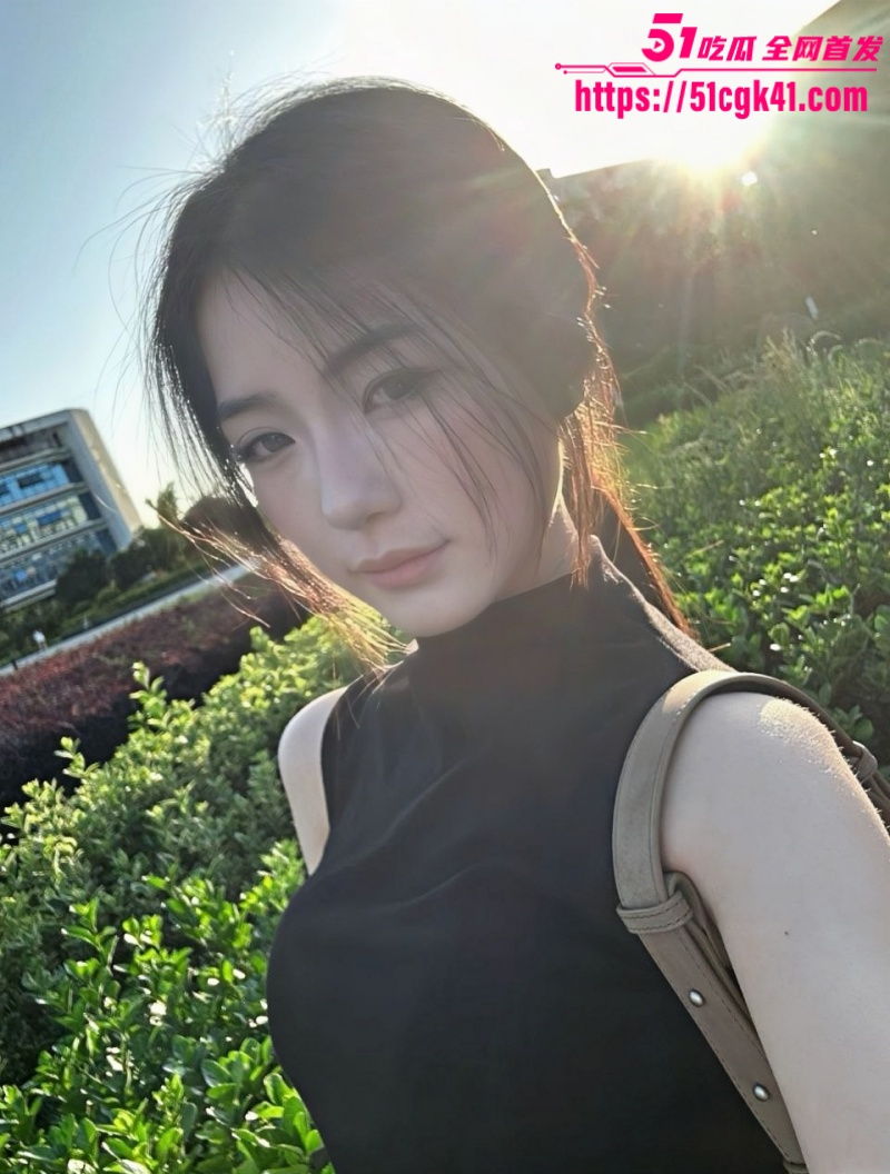 广东阳江00后新婚小妻不雅视频流出 清纯女神口技一流 床上骚劲十足 老公猛插骚穴白浆四溢！