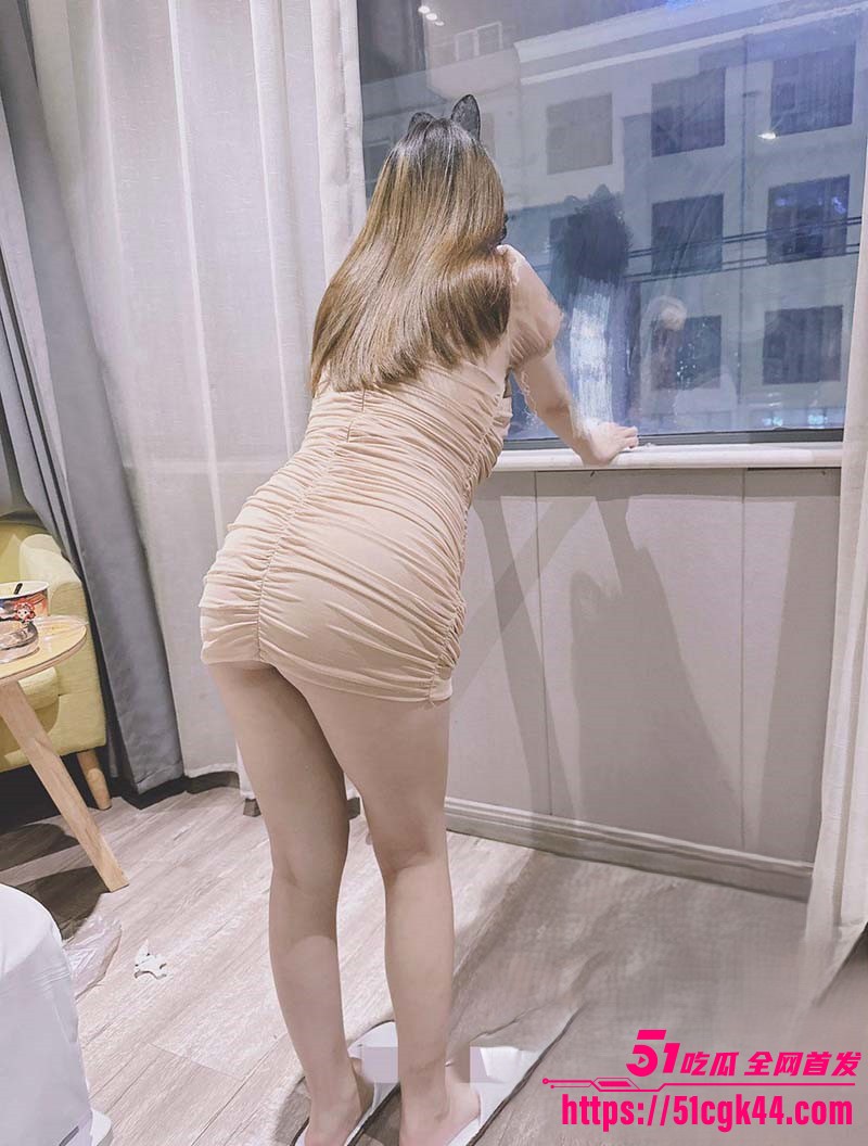 海角乱伦大神妹妹的第一次给了我新作 2