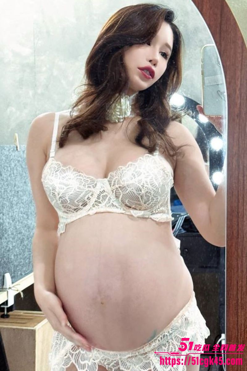 台湾女优辛尤里孕期闪婚3月崩盘 5