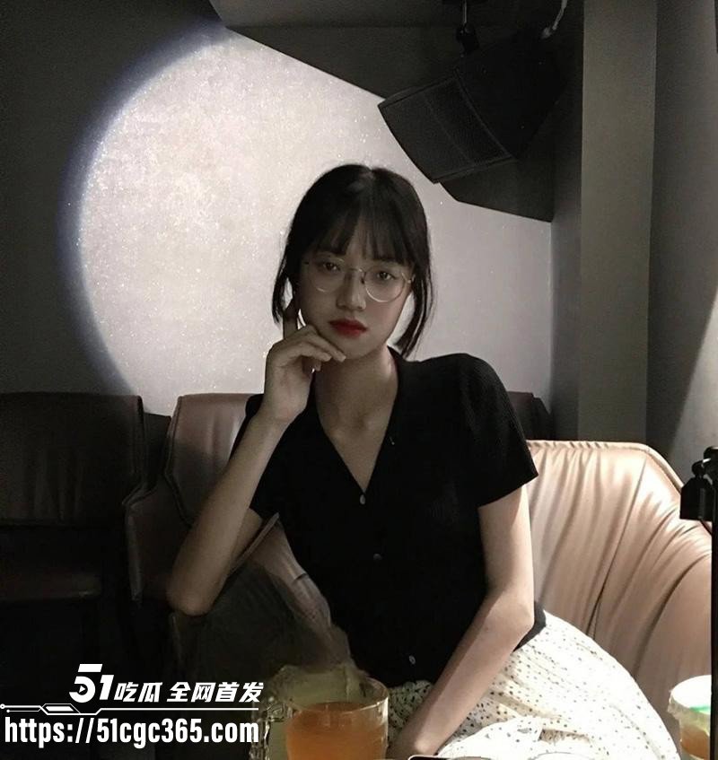 反差眼镜妹蔡慧怡约炮第二弹02