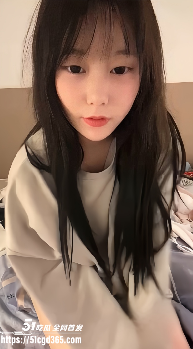 重庆高颜值校花 邹欢妤 清纯脸庞反差诱惑 全裸私拍挑逗骚浪如母狗！