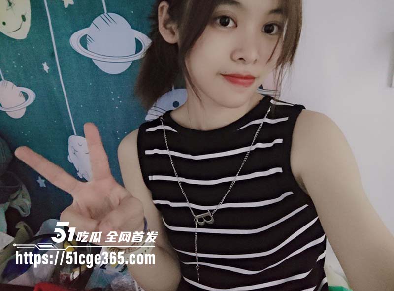 河南新乡小少妇出轨视频9