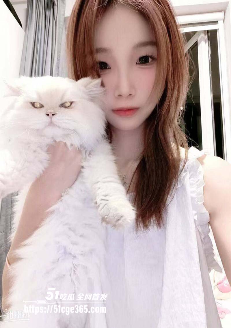 苏州大学纤细身材美女赵雅欣5