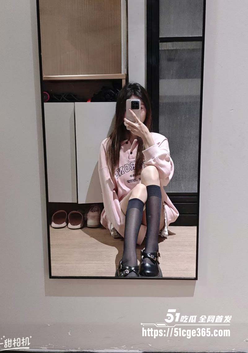 苏州大学纤细身材美女赵雅欣2