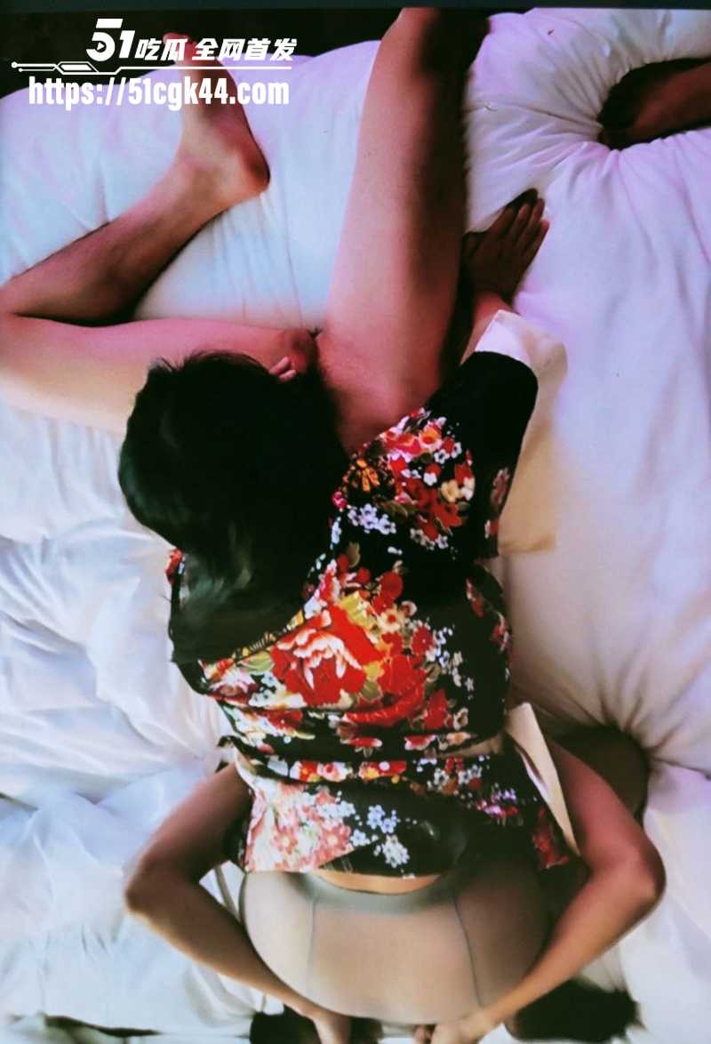 重庆夫妻网约单男3P性爱视频流出 6 拷贝