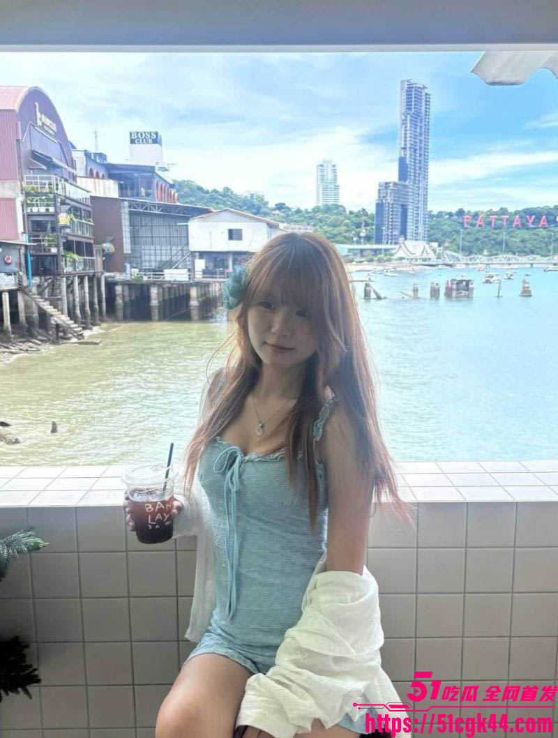 香港19岁学生妹高樂宜不雅视频流出 3
