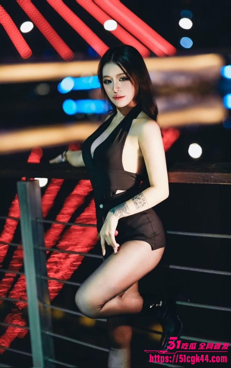 顶级国模摄影师阿七私拍作品流出 3