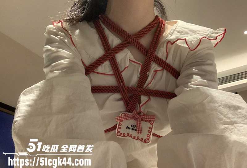 反差清纯女大学生不雅视频流出 2 拷贝