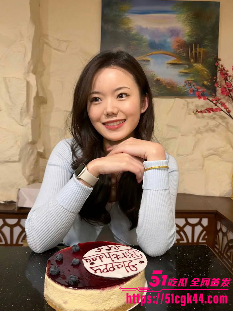 反差女友被调教成骚母狗 露脸口交一脸淫靡 女上位骑乘疯狂榨精！