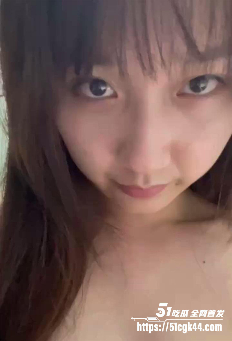清纯反差人妻 不雅视频流出 绝色少妇浴室全裸玩露出 露脸揉奶抠穴自慰 手法淫浪骚劲十足！