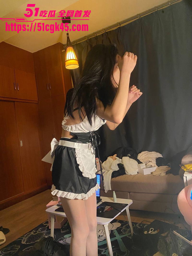 晋城职院精盆母狗 黎心怡 不雅视频流出 黑丝美腿粉嫩豪乳 金主调教大屌无套爆操 口交深喉反差十足！
