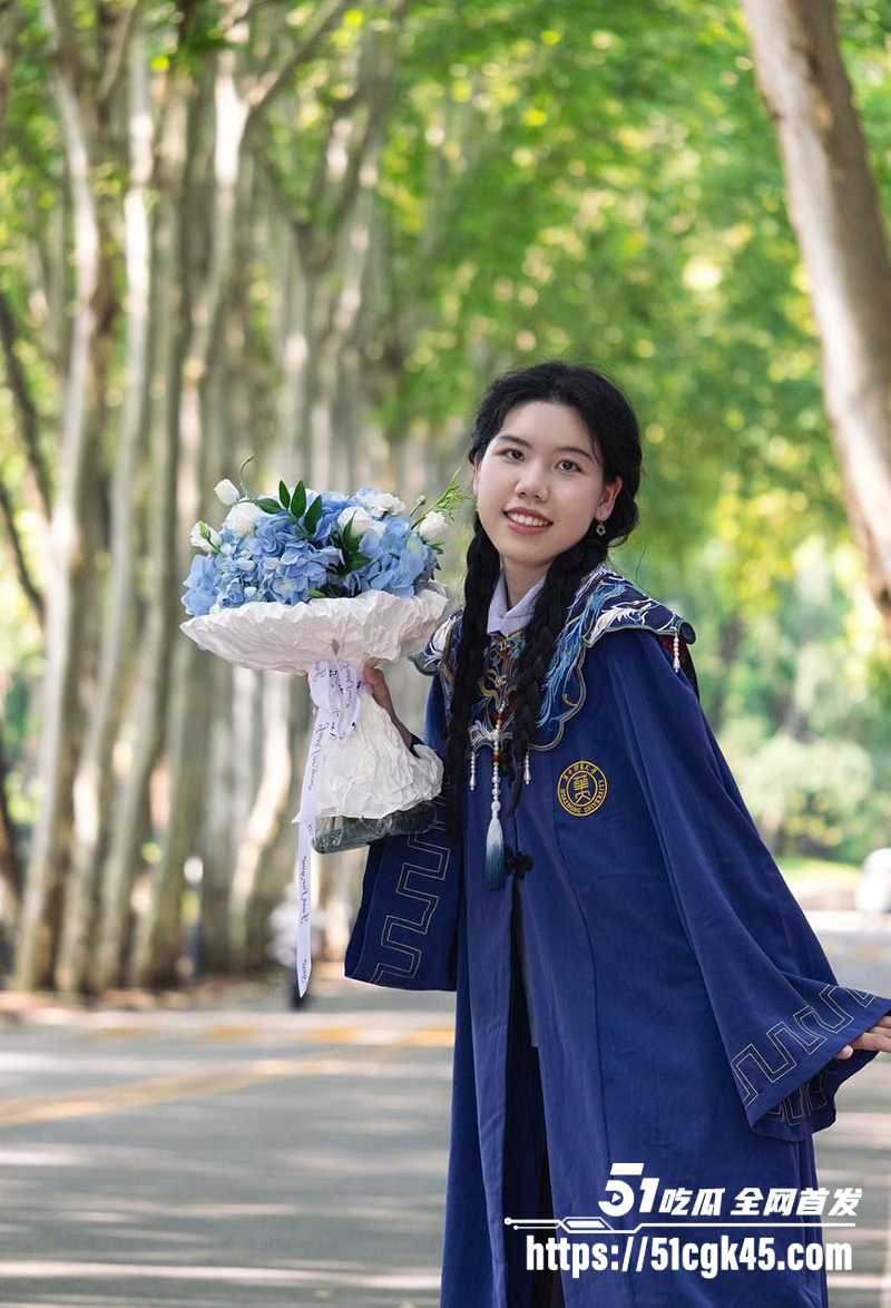 华中科技大学研究生刘婷婷不雅视频曝光3拷贝