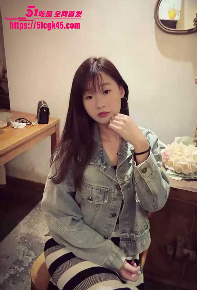 长春精神小妹 张诗彤 不雅视频流出 颜值清纯反差十足 露脸挨操还卖萌 舔屌无套花式爆操！