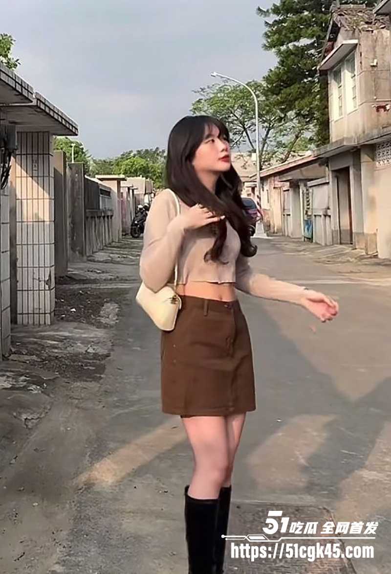 超嗲台湾小妹和男友做爱私拍流出 3 拷贝