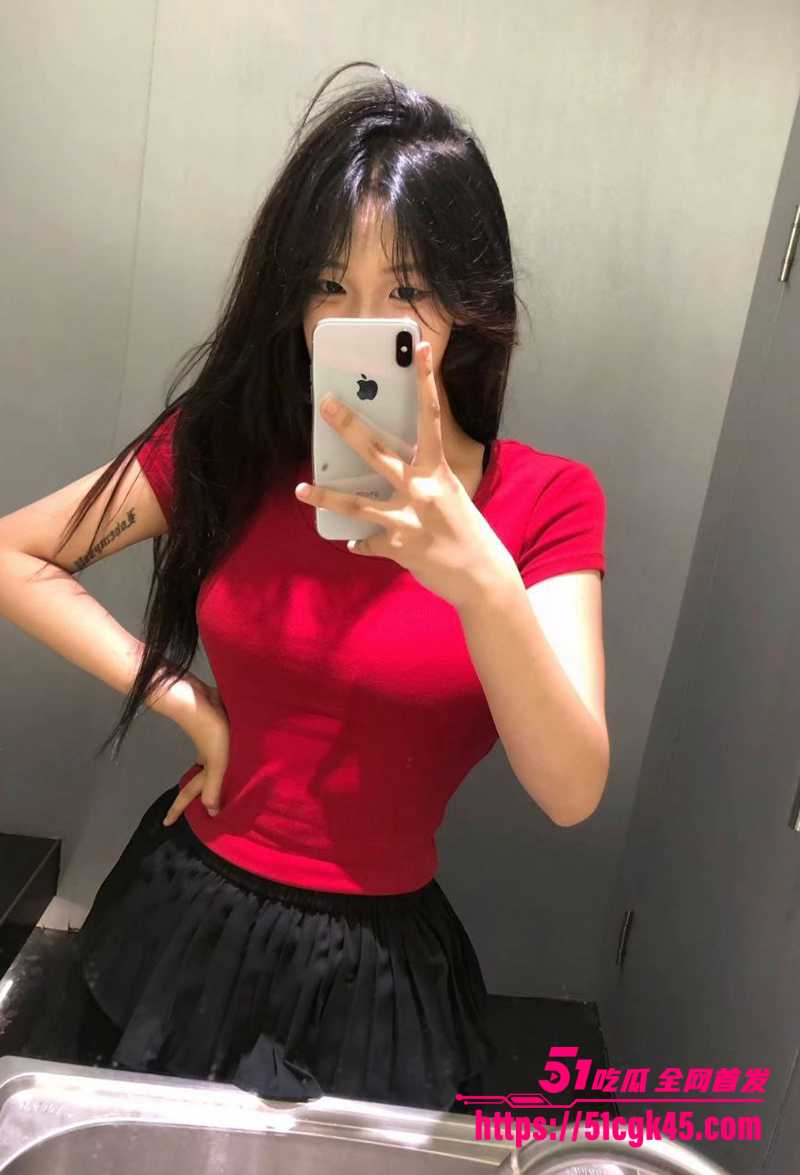 长春花腿小妹 赵嘉怡 不雅视频流出 被土豪玩成专属性奴 假屌狂桶肥美嫩穴 狗链拴脖楼道撅臀挨操 超淫浪！