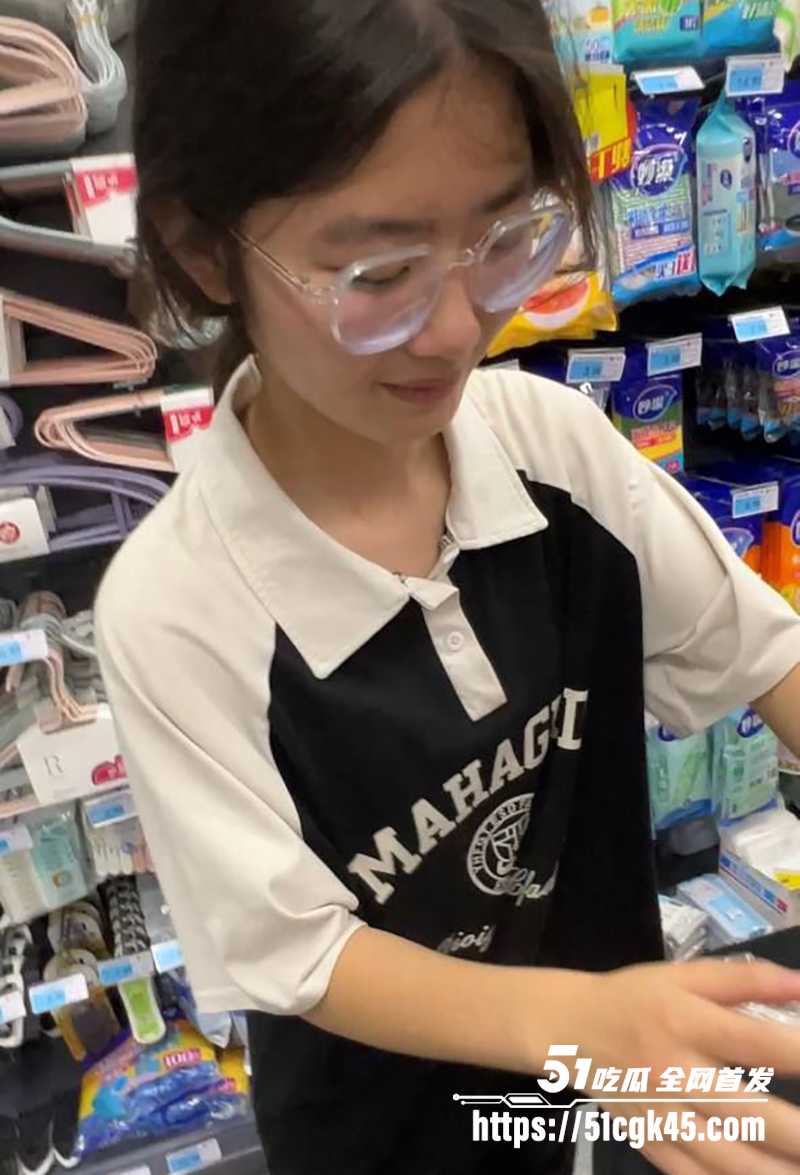 黑龙江清纯小妹徐琳琳不雅视频曝光 3 拷贝