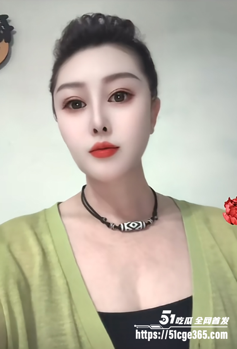 抖音极品巨乳肥臀熟女少妇Sasa性爱视频曝光3拷贝