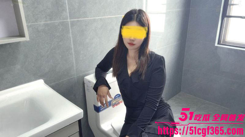 海角乱伦大神 奶子即正义 新作 酒店3p换妻老婆直接被玩坏 猛男怒草50分钟 最后哭着求饶！