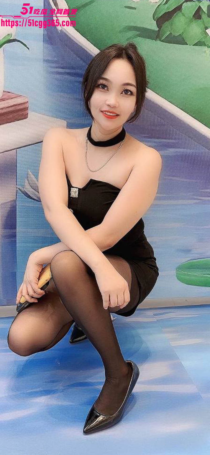 极品御姐网红 曾妹老板娘 与榜一大哥裸聊视频流出 丰满翘臀自摸浪叫 反差骚浪令你欲火焚身！