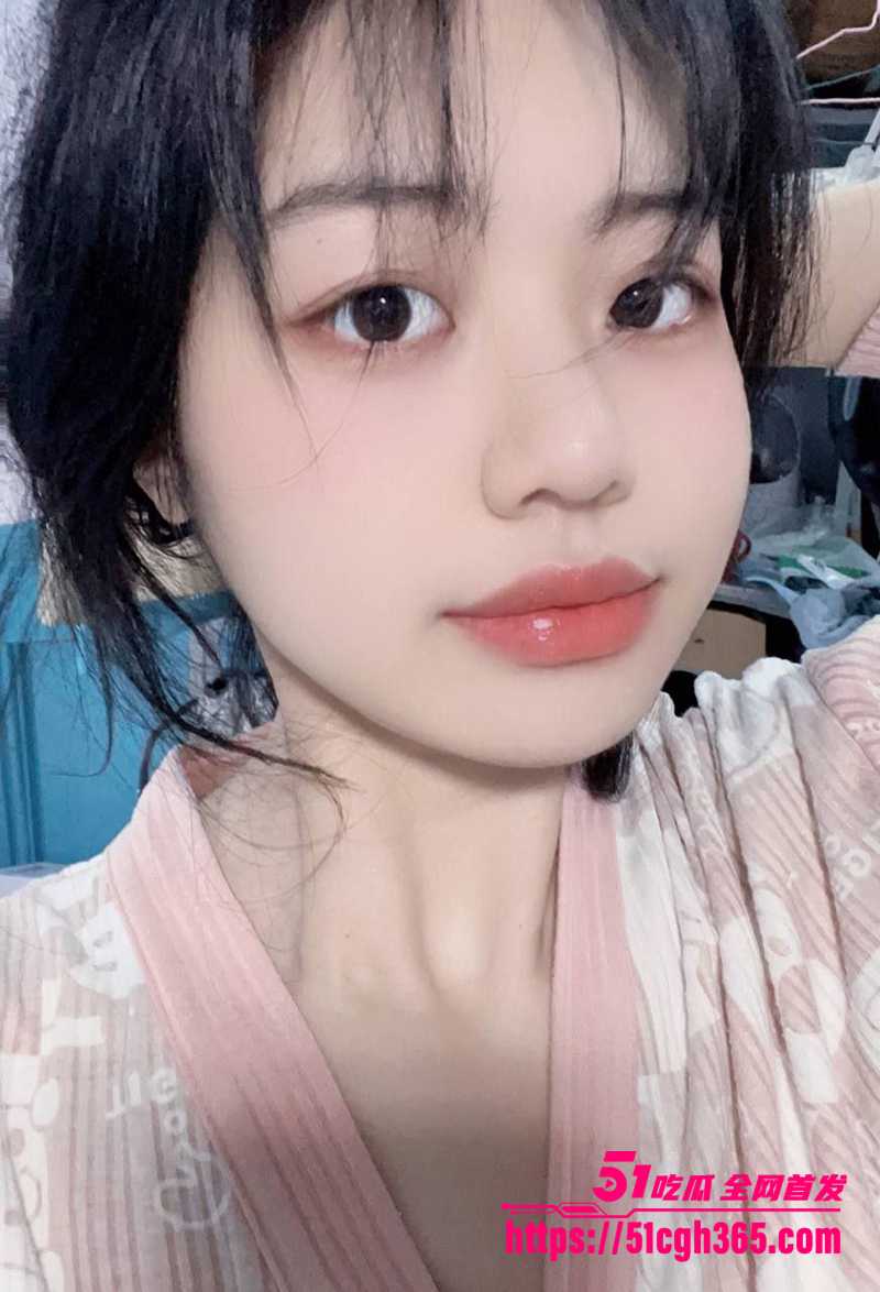 河南新乡可爱妹子林文不雅视频流出 3 拷贝