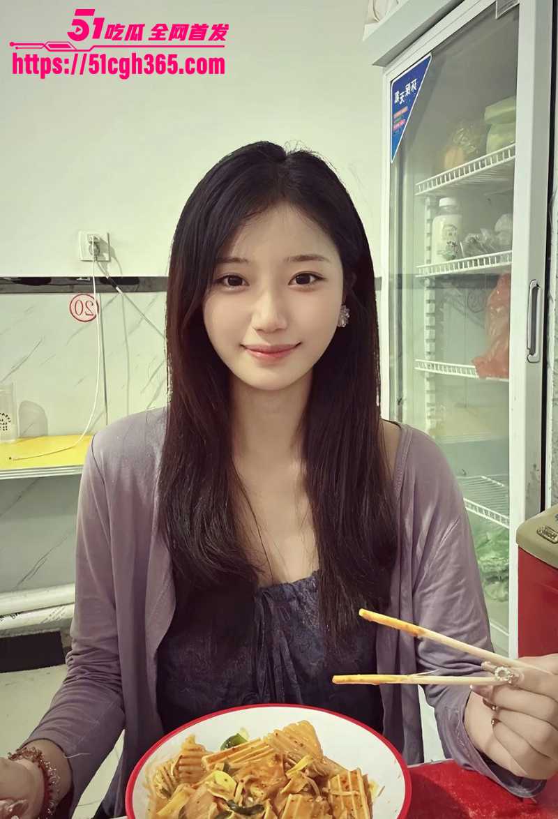 河南郑州清纯初恋感美女性爱视频糟曝光4拷贝