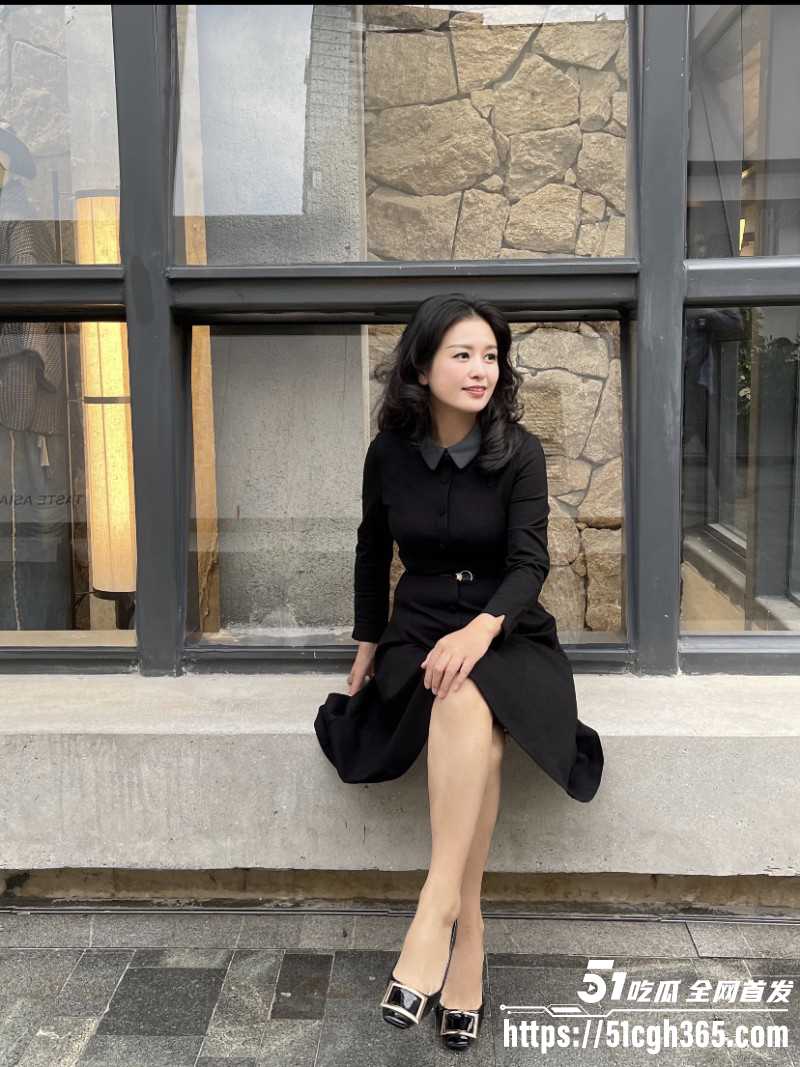 乱伦大神 善良的小嫂子 哄骗发情嫂子说表姐睡觉 故意大力打桩让其浪叫给表姐听！