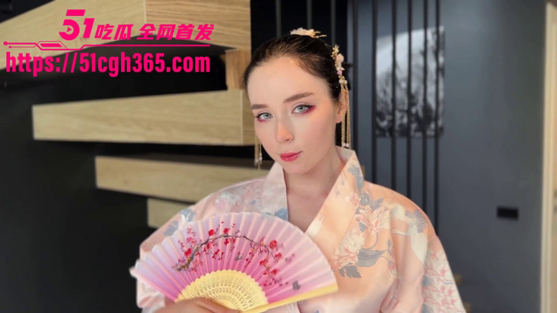 欧美高颜值博主 Sweetiefox 和服艺伎做爱视频 白袜足交挑逗 口爆吞精 女上骑乘无套后入猛操！