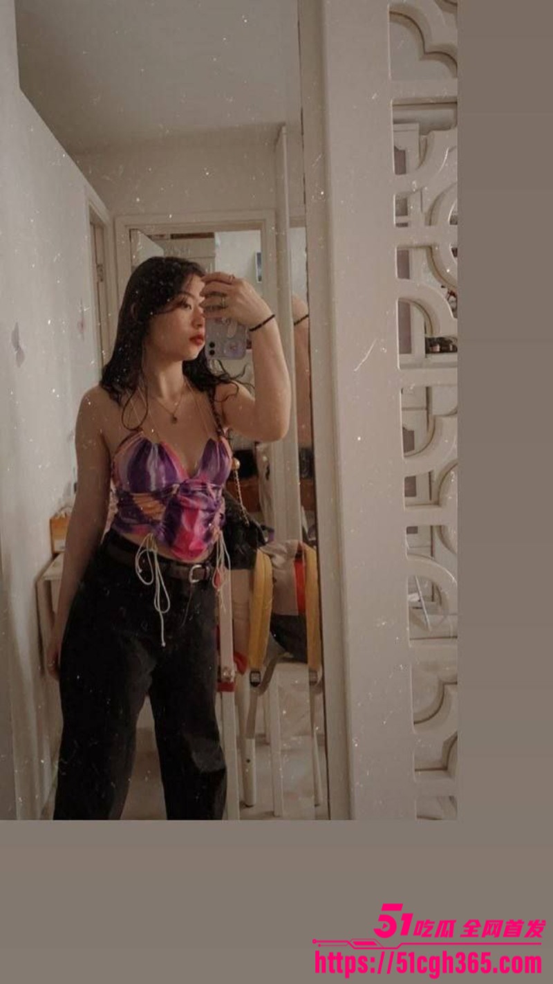 广东佛山E奶少女性爱视频流出 丰满乳峰被肆意揉捏 跳蛋震颤骚穴 菊花肛塞手铐紧缚 无套后入刺激十足！