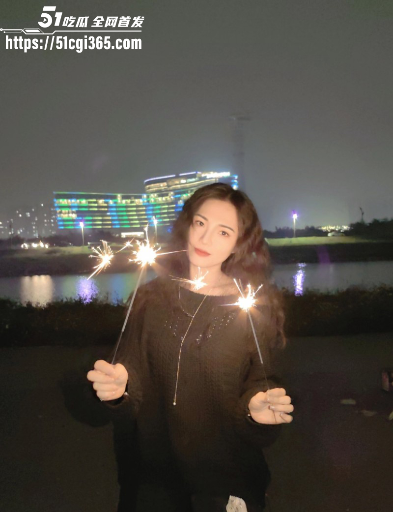 善良的小嫂子与嫂子做爱被表姐偷窥03