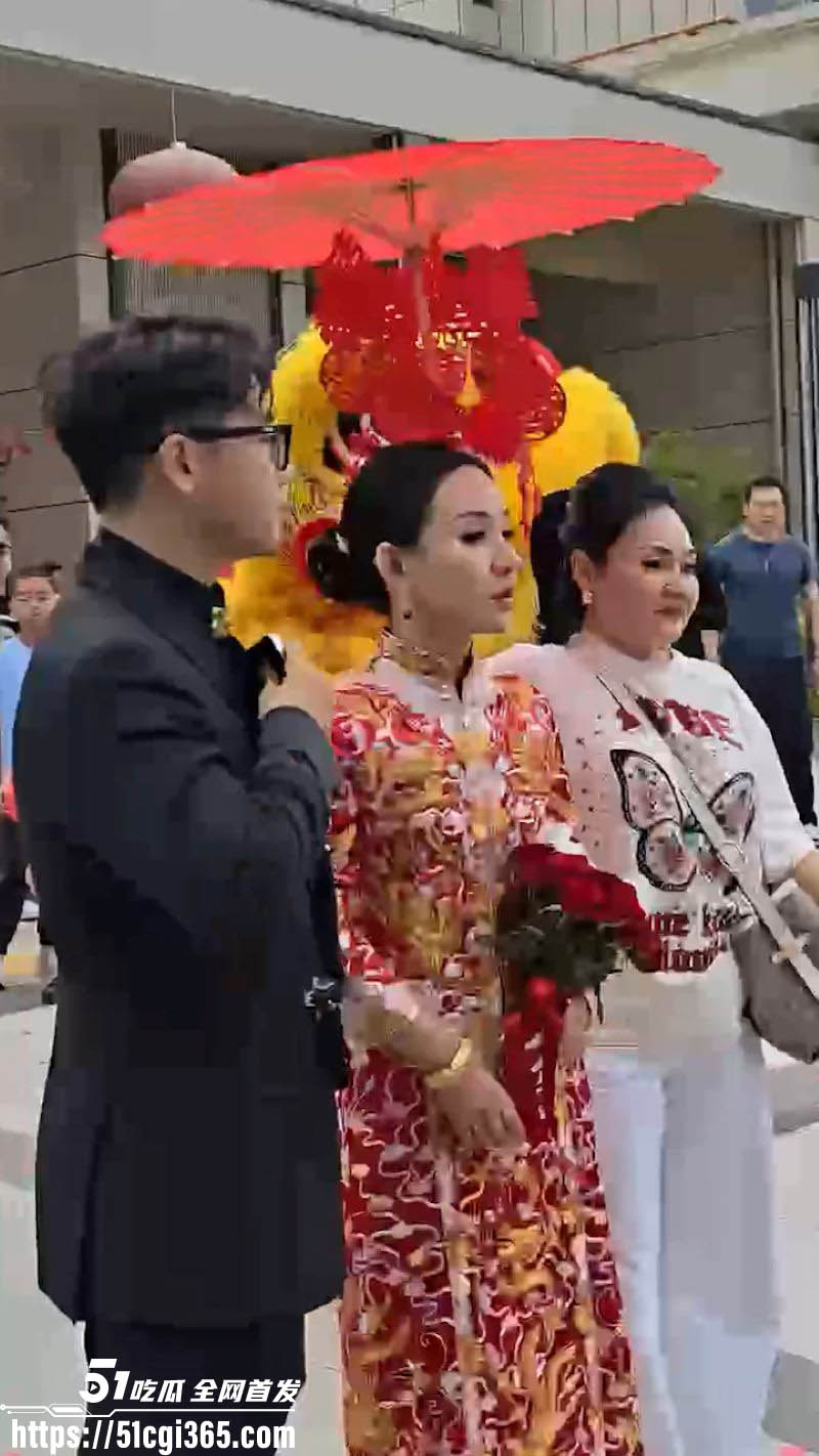 江苏盐城滨海两位女生举办婚礼 7