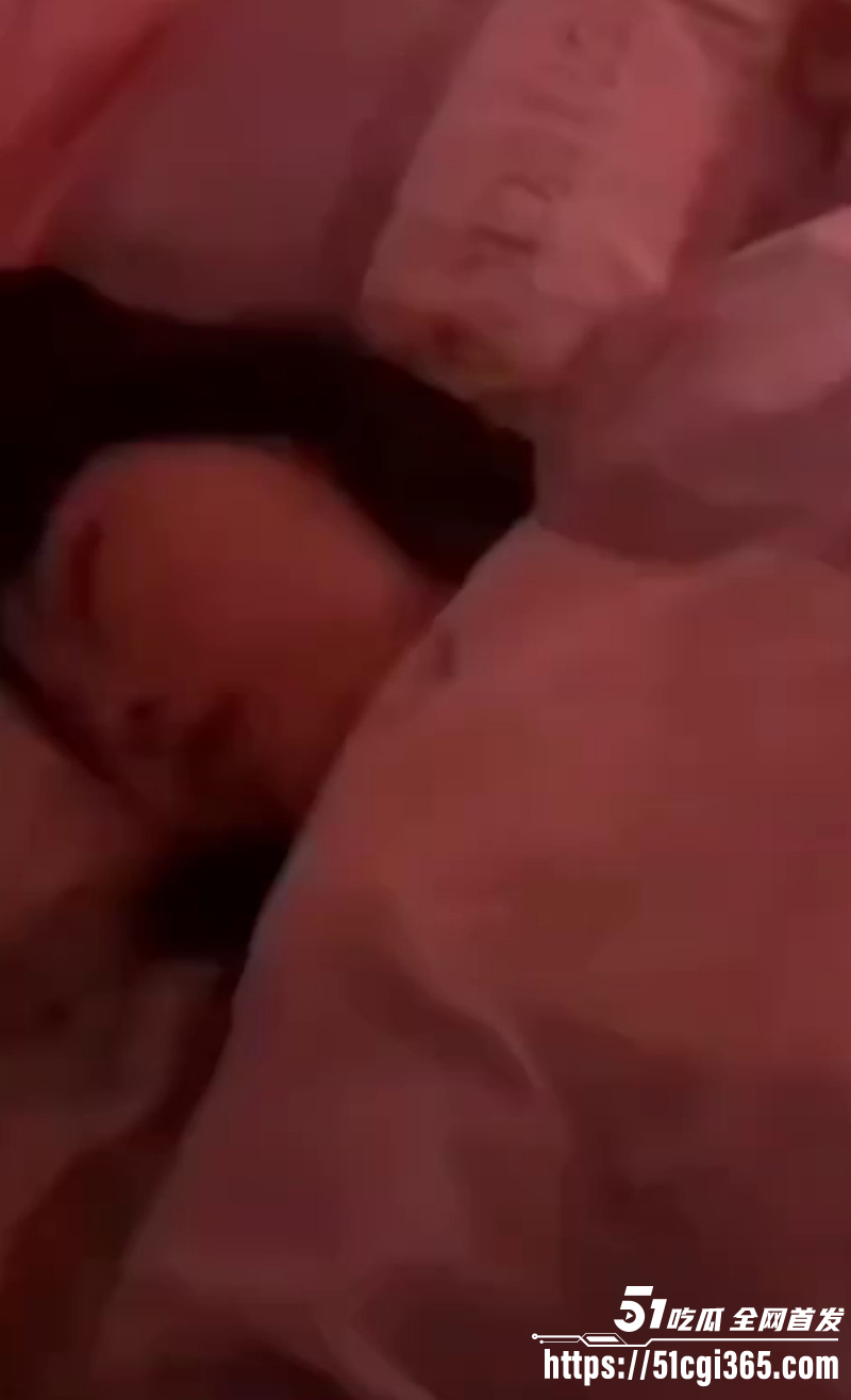 夜巴黎直播曝光困困土豆黎016